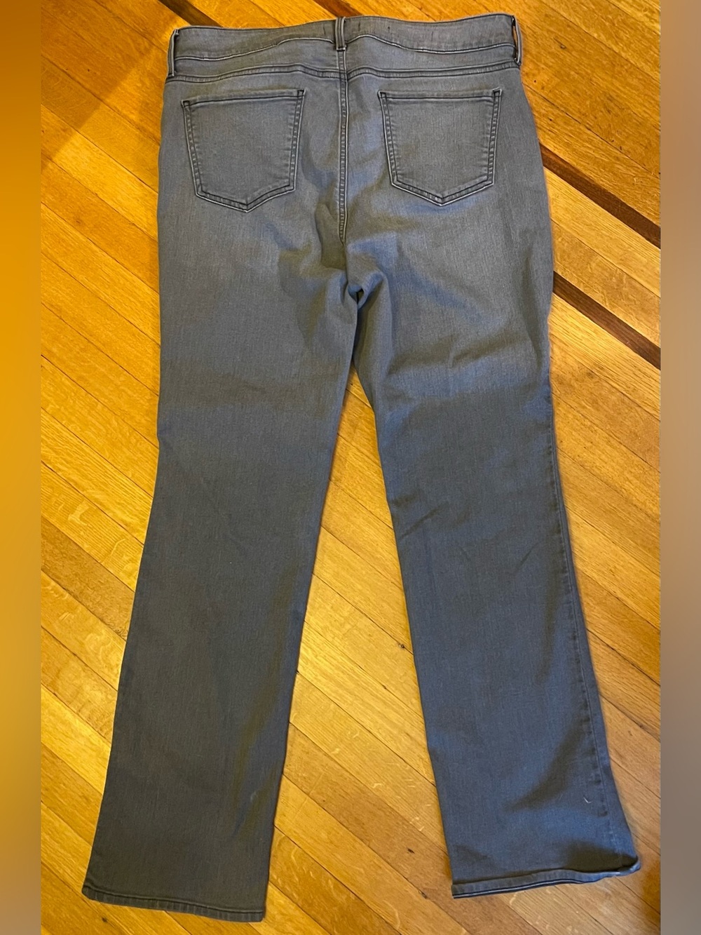 NYDJ Straight Leg Lift Tuck Gray Jeans Women’s Size 16